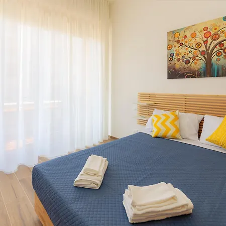 Anna'S Central Apartment-2